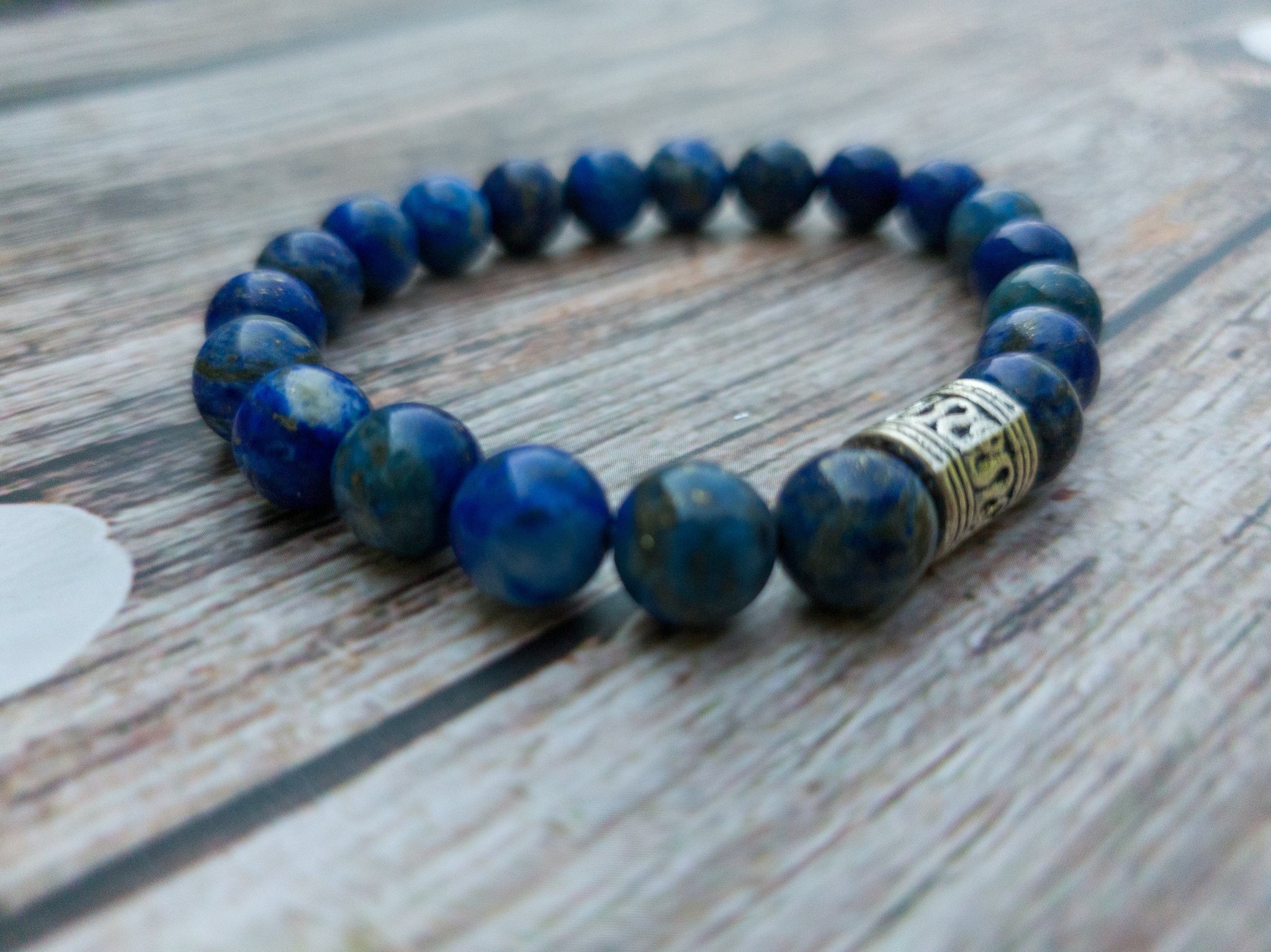 Lapis lazuli beaded bracelet